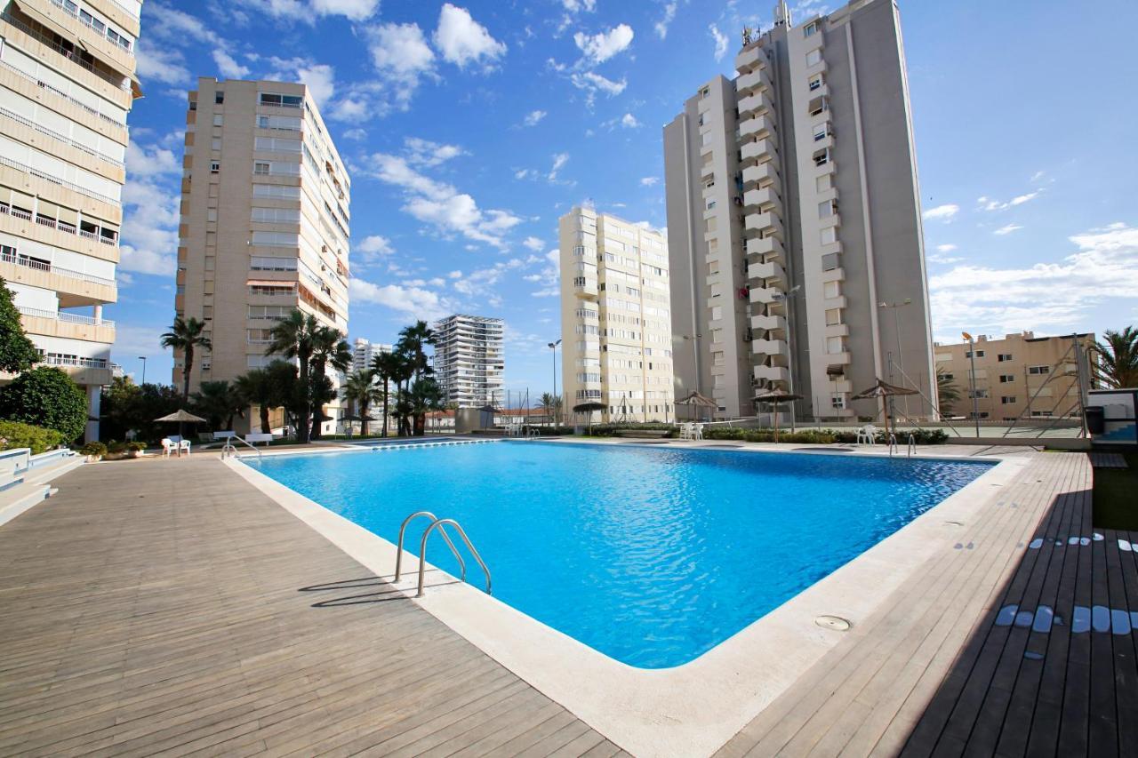 In Front Of The Sea With Ac And Pool Appartement Alicante Buitenkant foto
